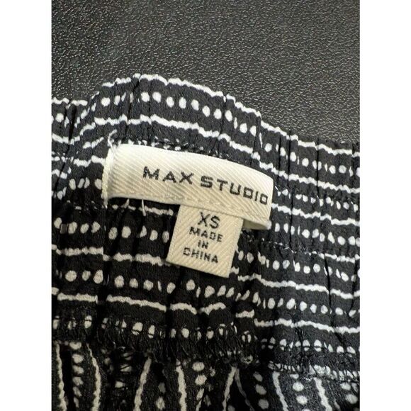 Max Studio Chevron Herringbone Pattern, Gray, Classic Light Wash Women's XS - Picture 3 of 4